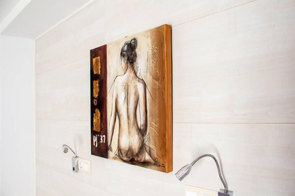 Apartamento Con Terraza Privada Cerca De La Playa บาเลนเซีย ภายนอก รูปภาพ