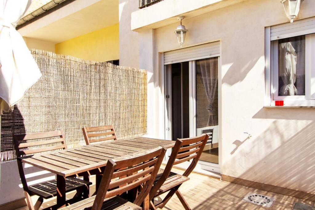 Apartamento Con Terraza Privada Cerca De La Playa บาเลนเซีย ภายนอก รูปภาพ