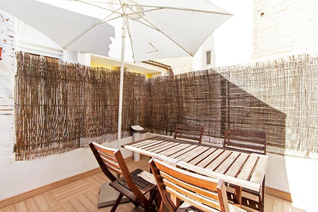 Apartamento Con Terraza Privada Cerca De La Playa บาเลนเซีย ภายนอก รูปภาพ